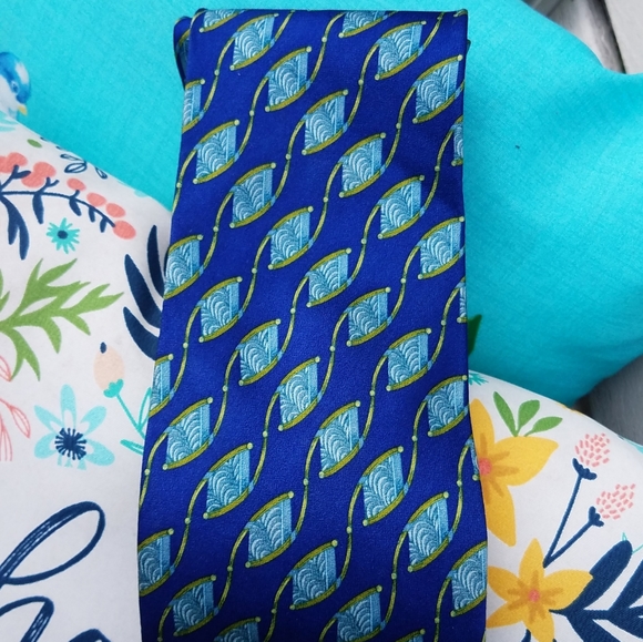 Valentino Mens Tie - Picture 3 of 3